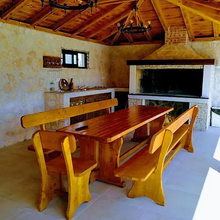House With Heated Pool & Jacuzzi *